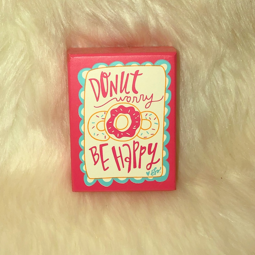 DONUT WORRY BE HAPPY wall plaque